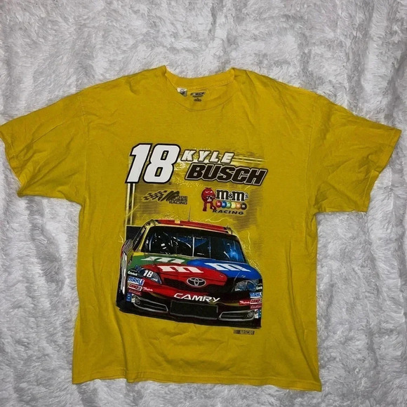 Kyle Busch NASCAR Racing M&M Graphic Tee size XXL - Picture 2 of 4
